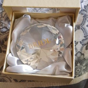 Oleg Cassini Bride diamond paperweight